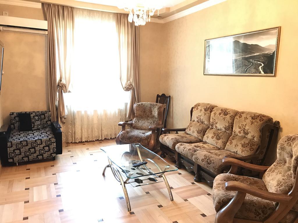 Io Apartment Tbilisi Exteriör bild